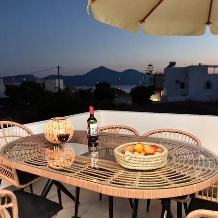 Kryni Deluxe Adamantas (Milos)