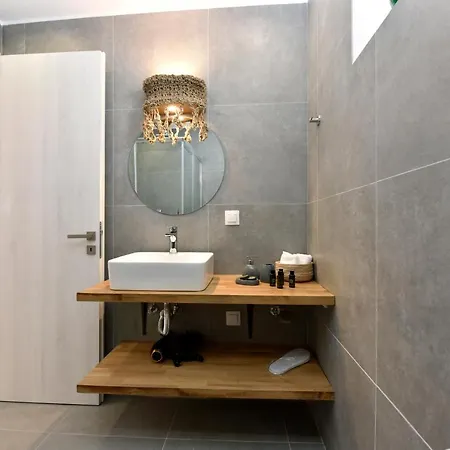 Kryni Deluxe Villa