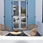 Kryni Deluxe Villa *