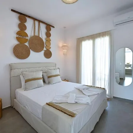 Kryni Deluxe Villa Adamantas (Milos)
