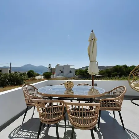 Kryni Deluxe * Adamantas (Milos)